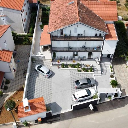 Bed & Breakfast Maki Biograd Na Moru Exterior photo