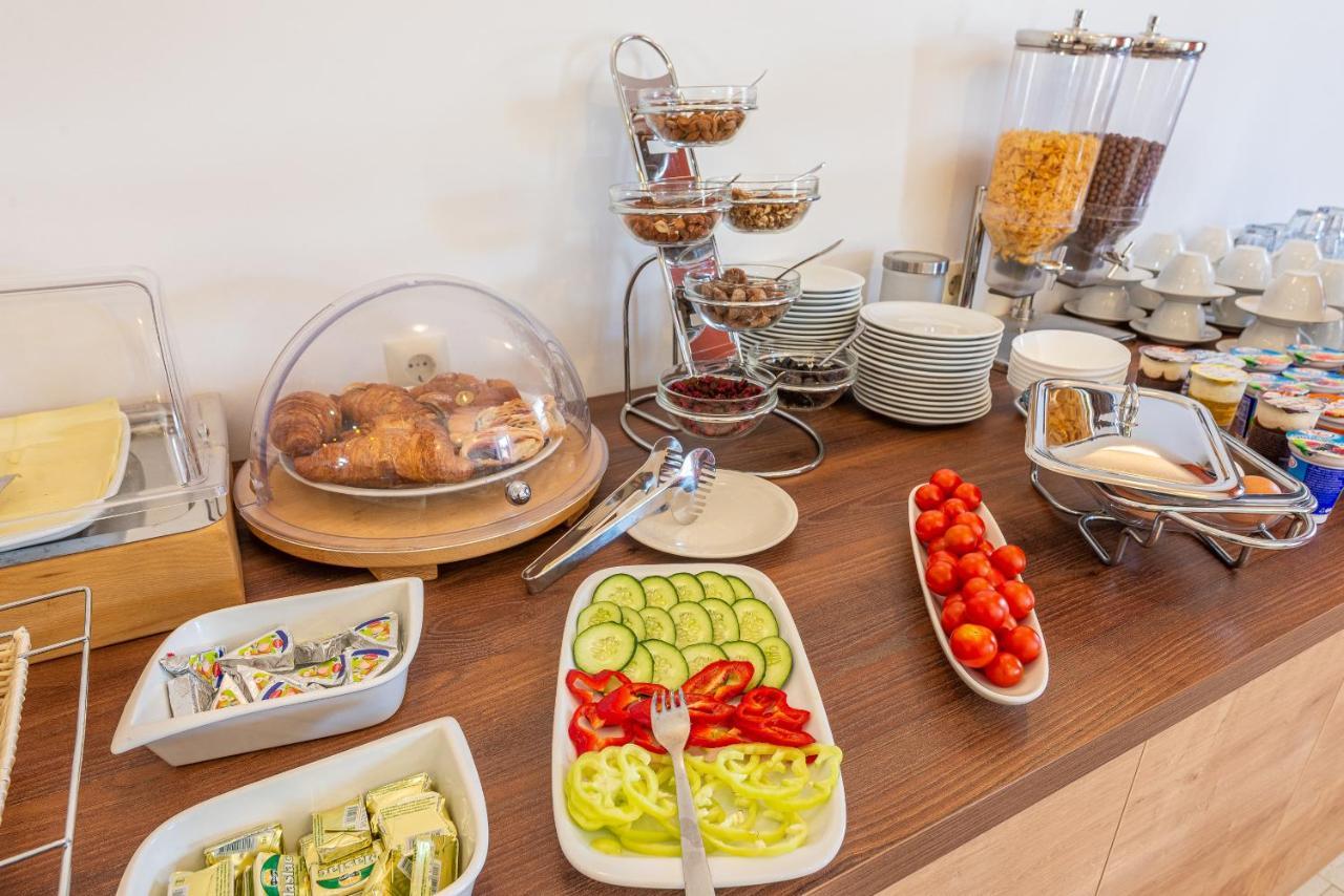 Bed & Breakfast Maki Biograd Na Moru Exterior photo