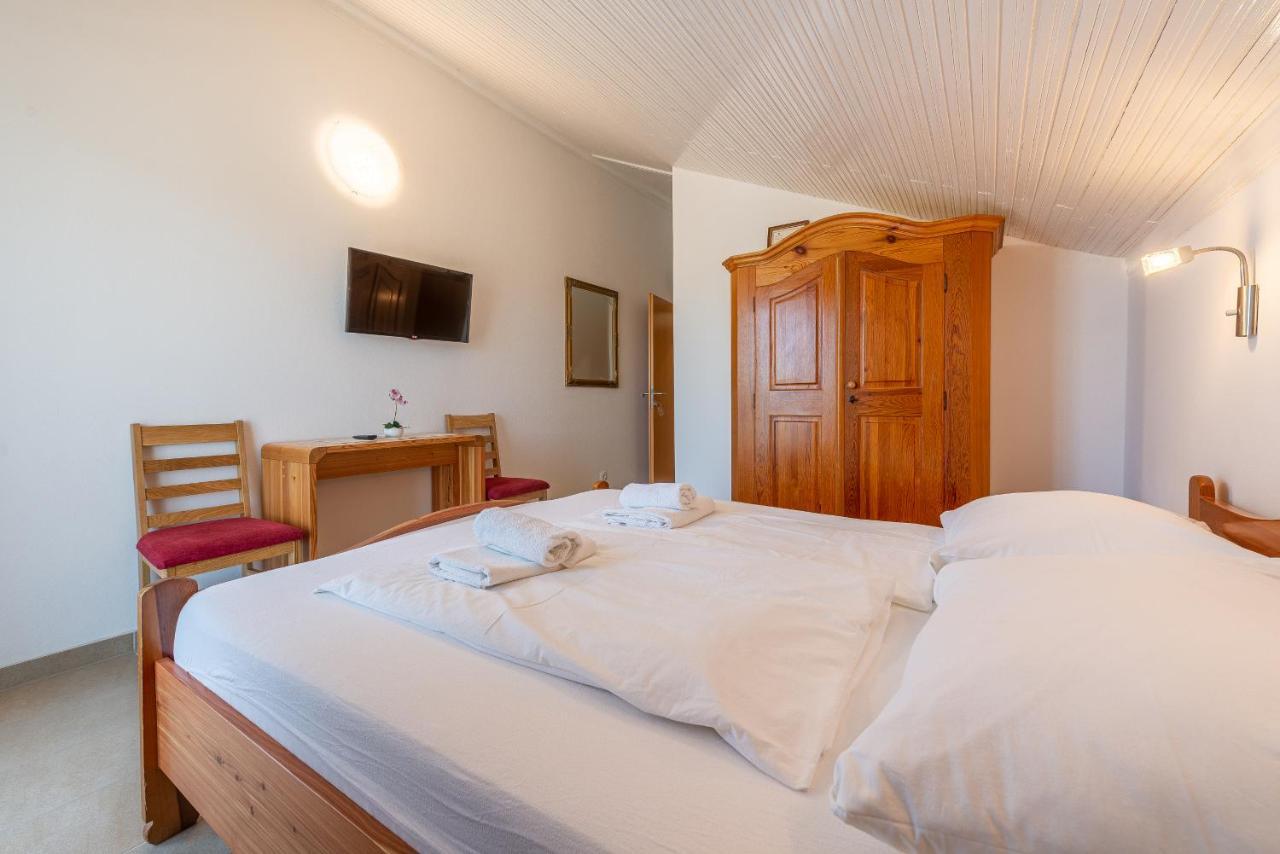 Bed & Breakfast Maki Biograd Na Moru Exterior photo