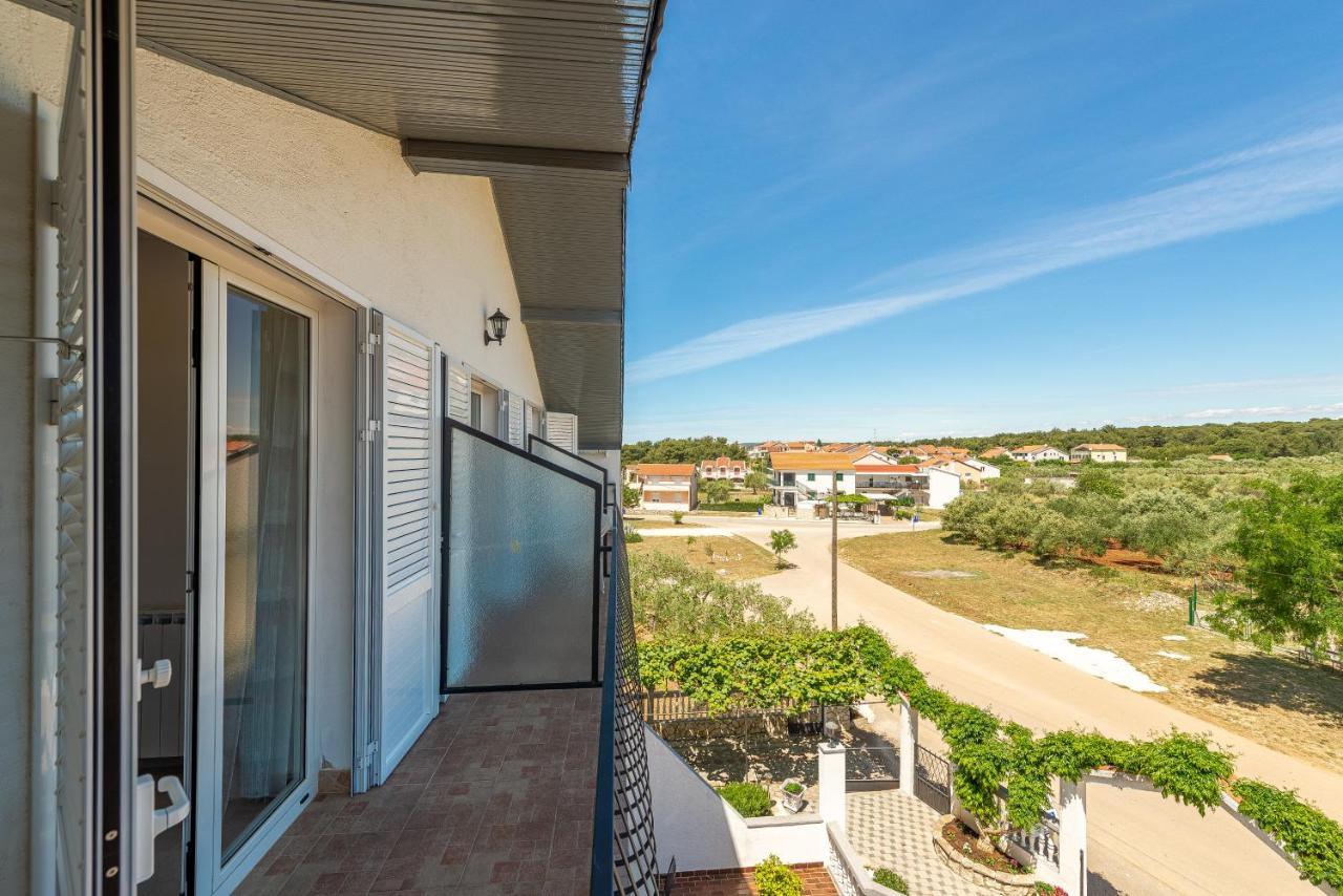 Bed & Breakfast Maki Biograd Na Moru Exterior photo