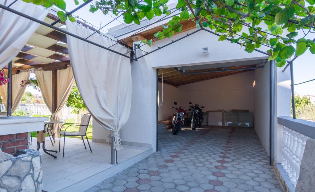 Bed & Breakfast Maki Biograd Na Moru Exterior photo